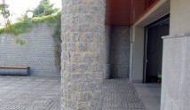 Гранитная колонна